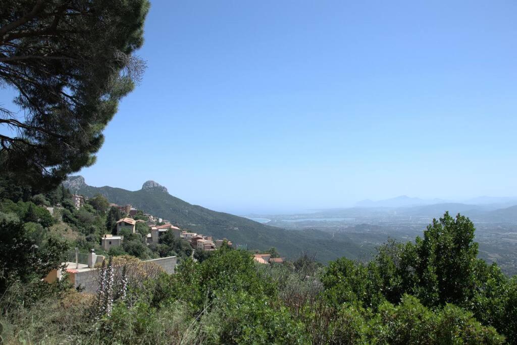 Montecolcau Panoramic View Apartman Baunei Kültér fotó